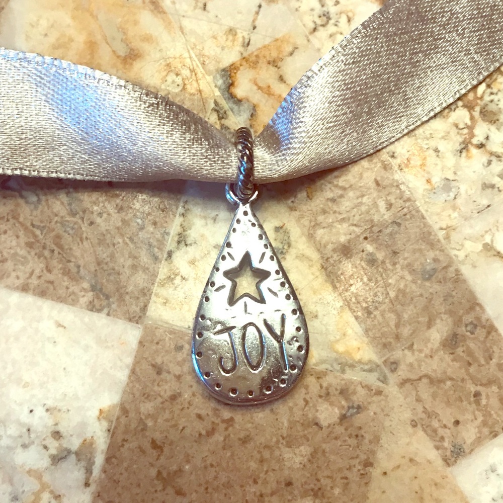 JOY charm !